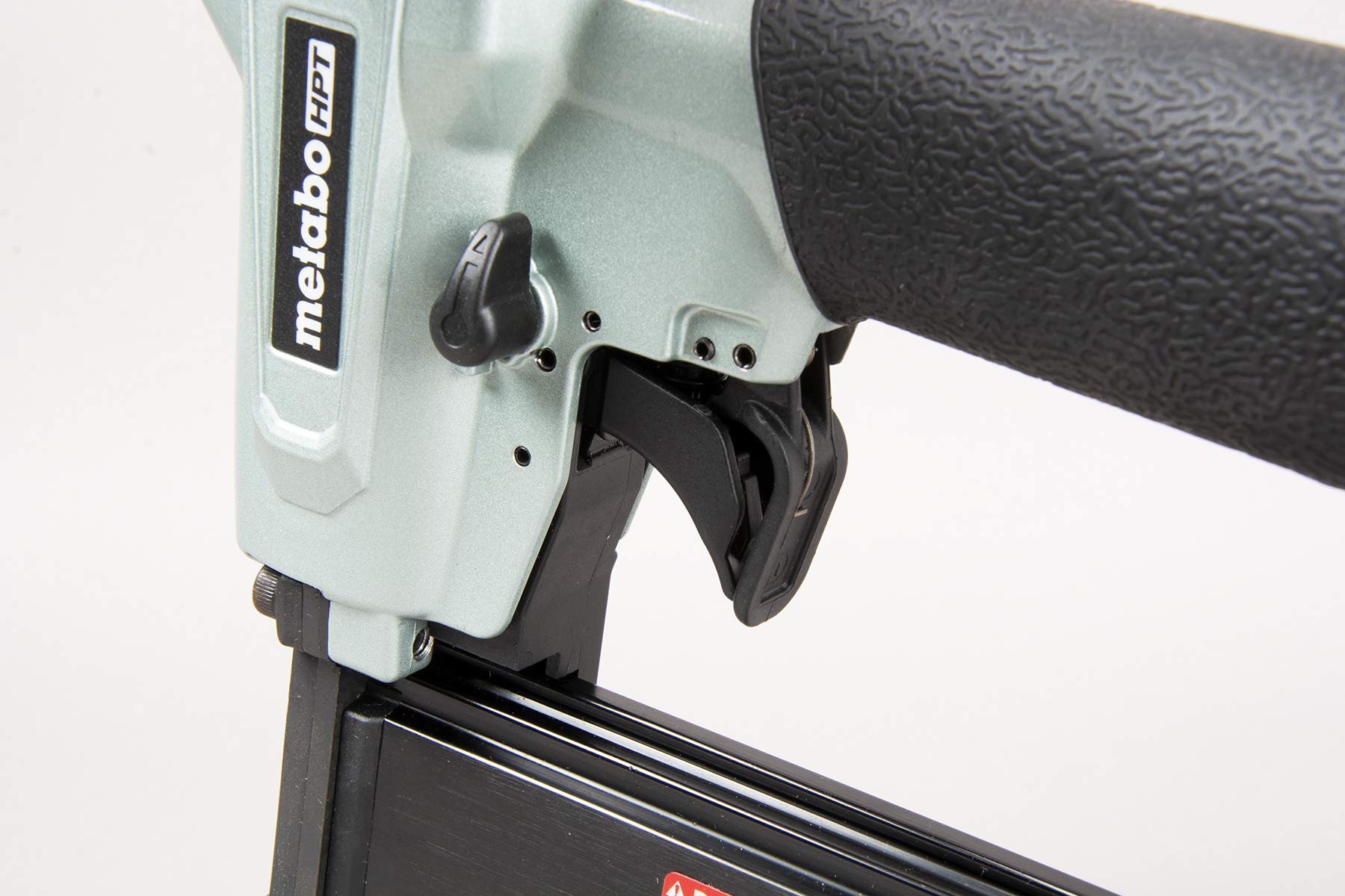 Metabo HPT Pin Nailer Kit | 23 Gauge | NP35A Metabo HPT Brad Nailer Kit | Pneumatic | 18 Gauge | NT50AE2 Metabo HPT Pin Nailer Kit | 23 Gauge | NP35A Metabo HPT Brad Nailer Kit | Pneumatic | 18 Gauge | NT50AE2